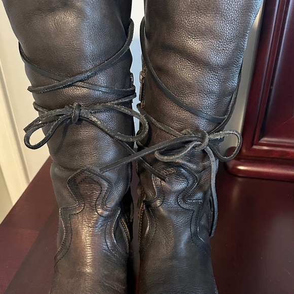 Freebird Diamond Black multi Lace-Up Leather Boots - Picture 8 of 11